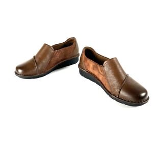 CLARKS COLLECTION Womens Size 8 Brown Leather And Suede Slip On Ultimate Comfort